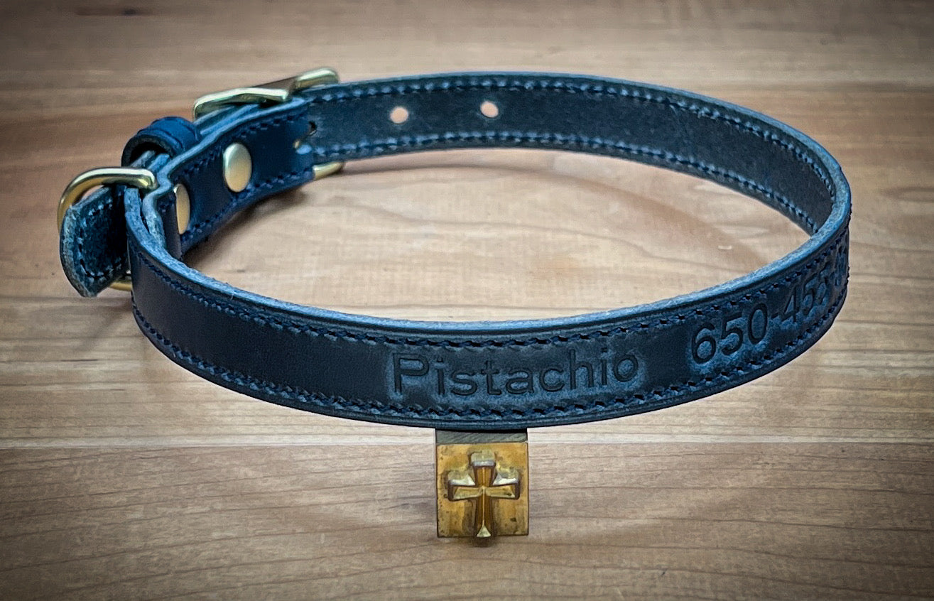 Handmade Leather Dog Collar handcrafted in Houston, Texas by Custom Leather and Pen.