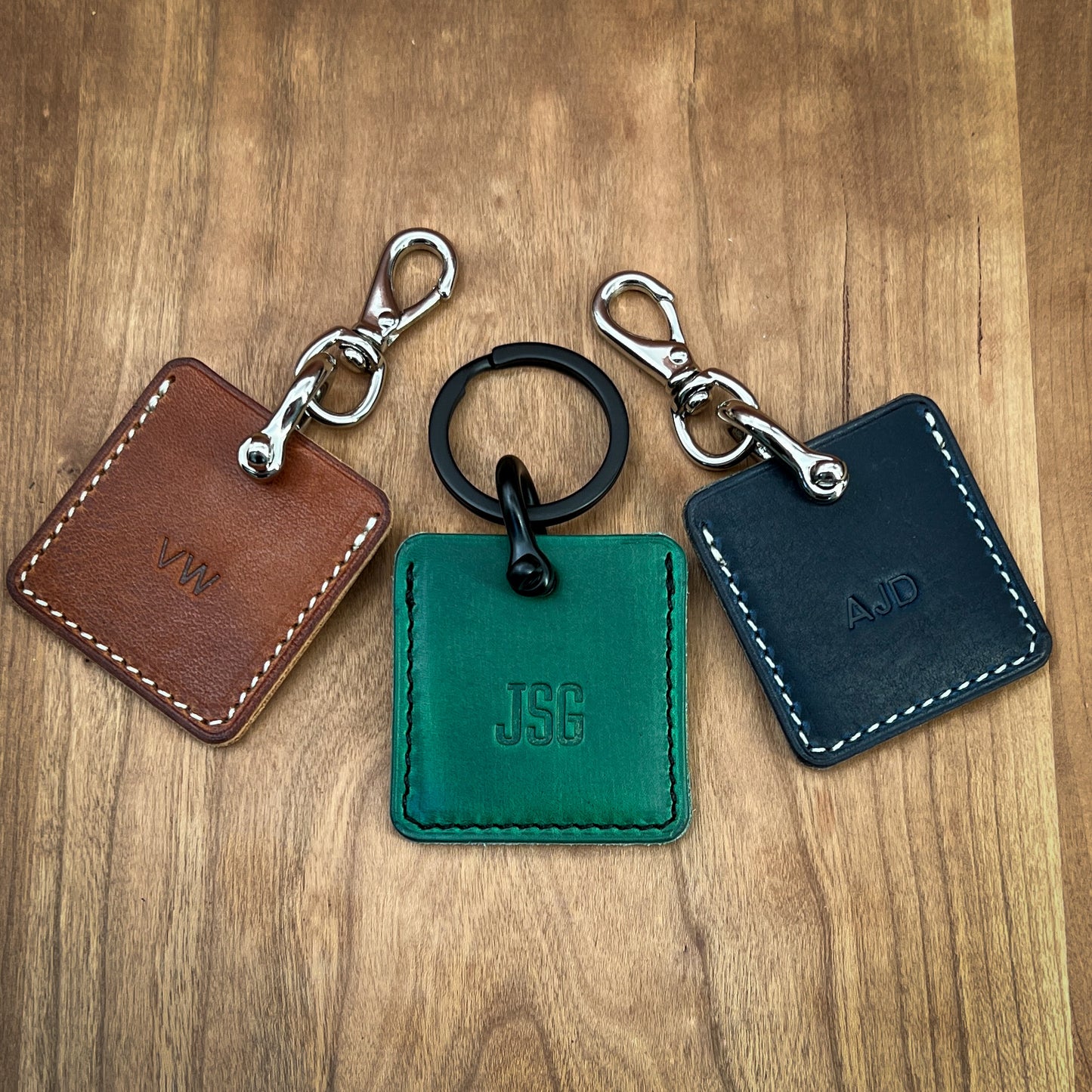 Customizable Airtag Holder in Horween leather | Handmade to Order