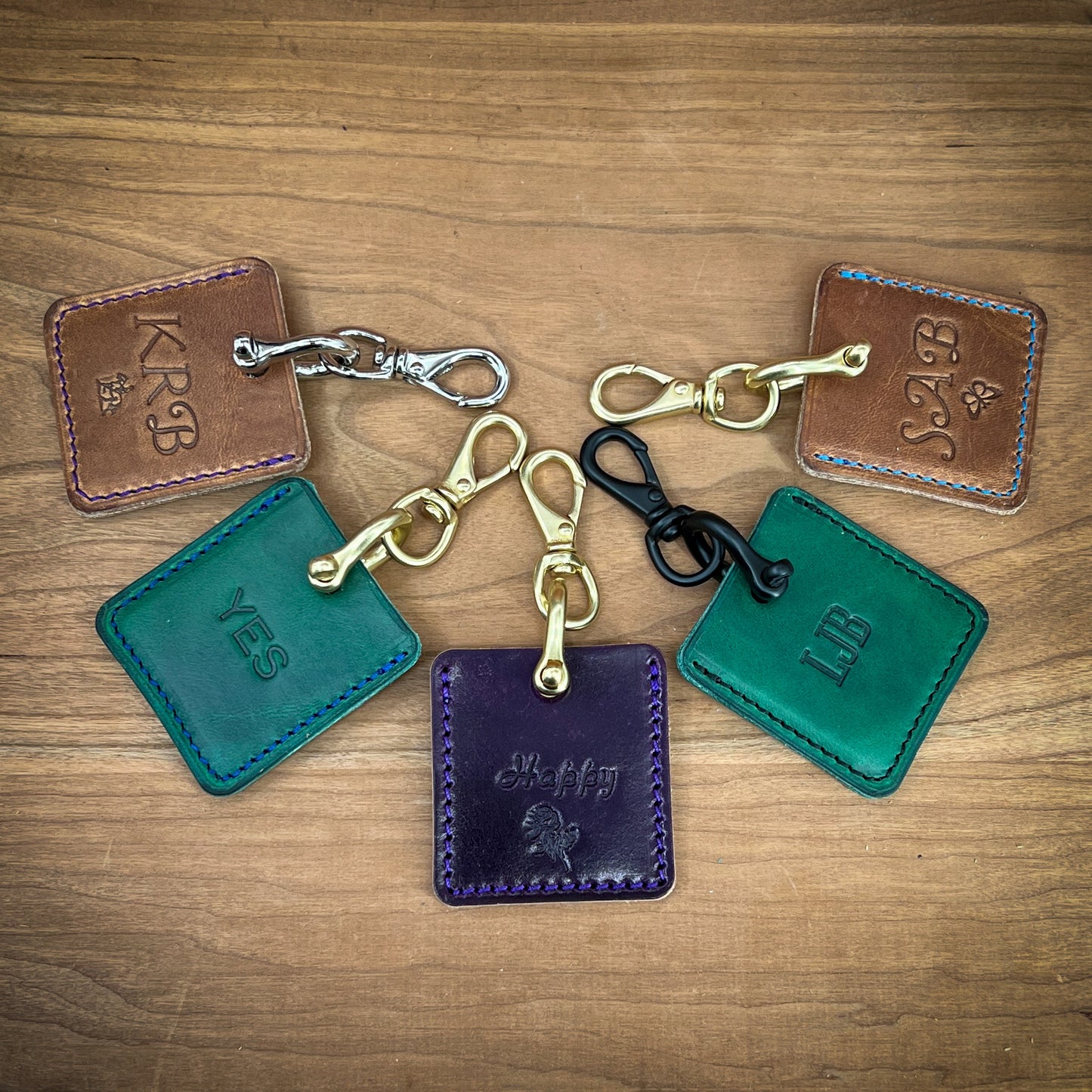Customizable Airtag Holder in Horween leather | Handmade to Order